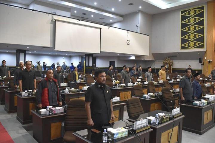 Rapat Paripurna Pandangan Umum Fraksi DPRD Pekanbaru Tentang Ranperda Pajak dan Retribusi