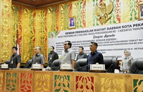 Rapat Paripurna Jawaban Pemerintah Terhadap Pandangan Umum Fraksi Terkait APBD-P Pekanbaru 2023 