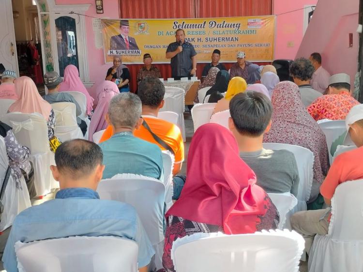 Anggota DPRD Kota Pekanbaru H Suherman Laksanakan Sosialisasi Perda di Dapilnya