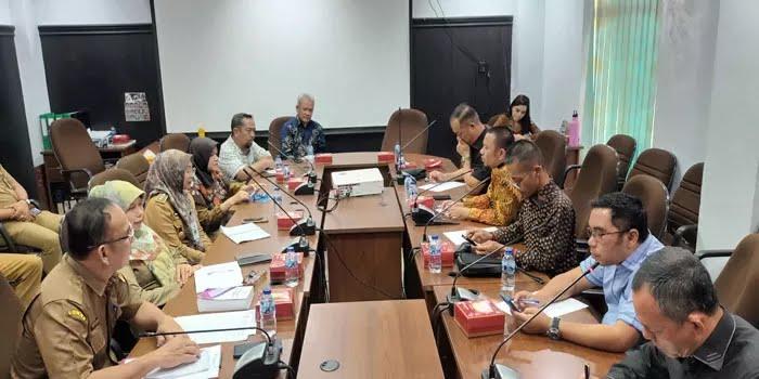 Komisi IV DPRD Pekanbaru Rapat Dengar Pendapat bersama PT Sumatera Kemasindo 