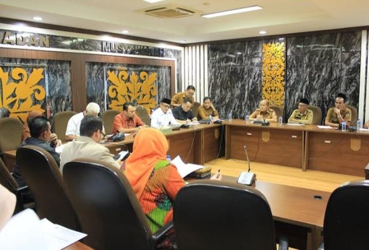 Bahas Realisasi Anggaran, Komisi II Laksanakan Hearing Bersama Distankan Pekanbaru