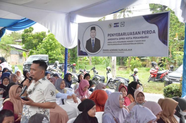Azwendi Sosialisasikan Program Kesejahteraan Sosial di Sail